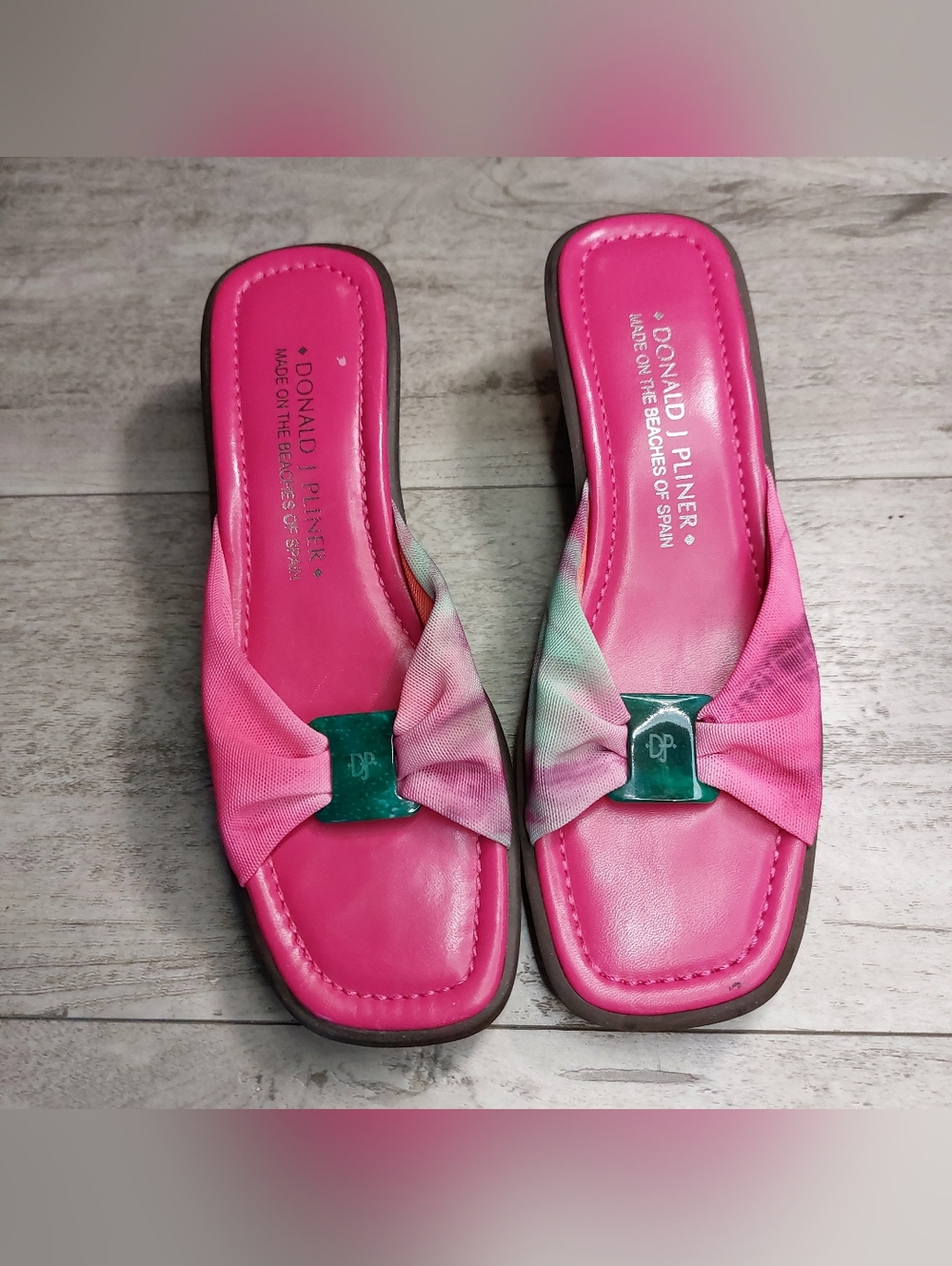 Donald J. Pliner Pink Tie-Dye Slide Sandles. Sz 7.5